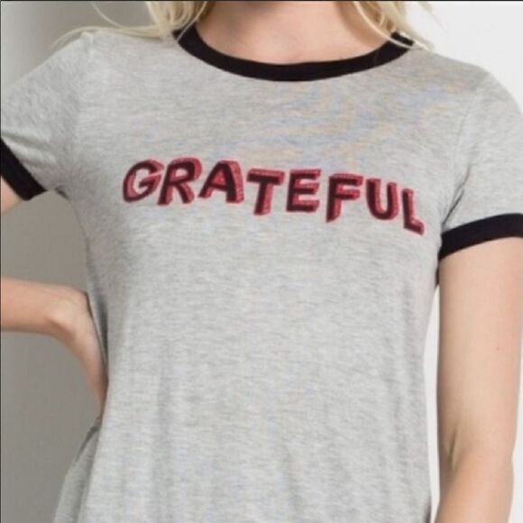 Sweet Claire Tops - ‎“Grateful” Graphic Print Tee
